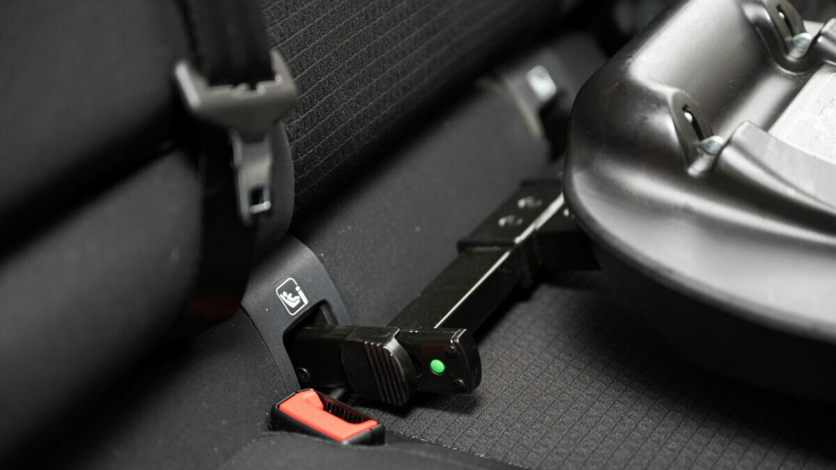 Silla infantil para el coche. Especial cybex anclaje. Silla infantil para el coche. Especial cybex anclaje.