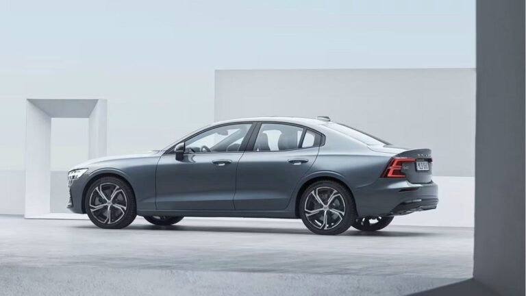 s60 volvo premkum edition gris e1702994184444