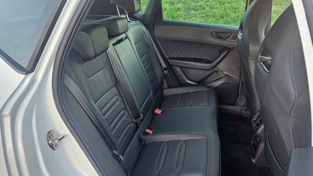 20Cupra Ateca blanco interior 1