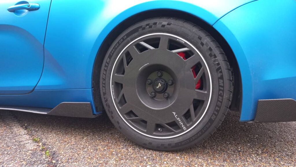 Alpine A110 R llanta