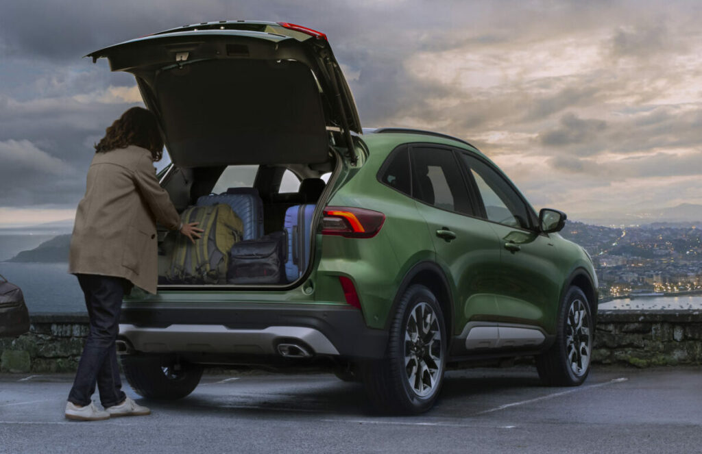 Ford kuga Active verde 2024 maletero