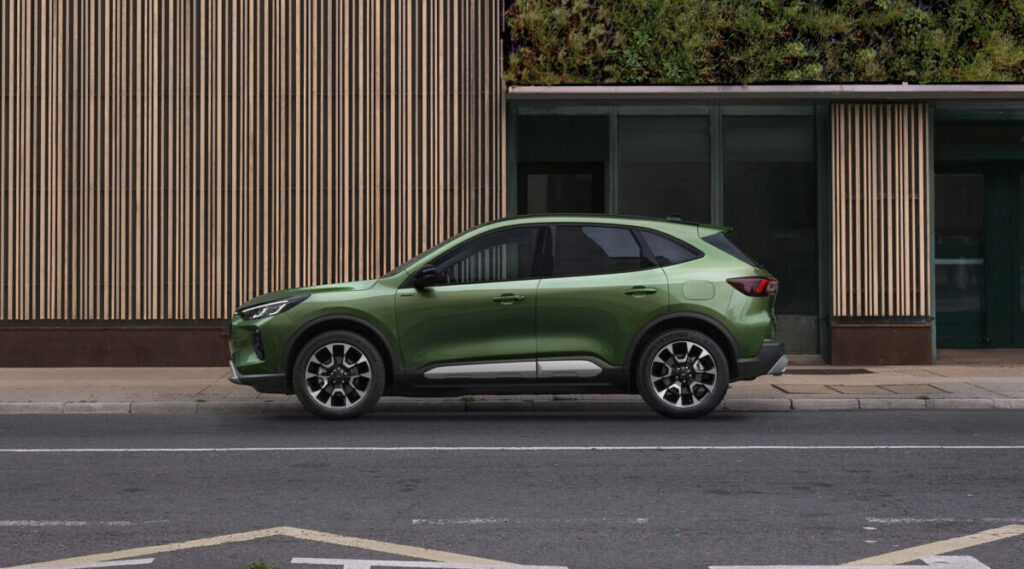 Ford kuga Active verde 2024 lateral