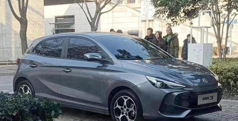 MG MG3 gris foto sin camuflaje cerca