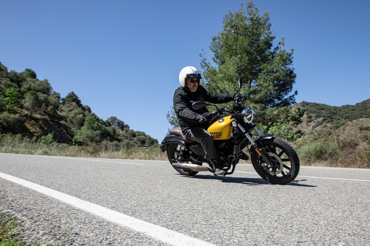 QJ_MOTOR_SRV_125_accion-2