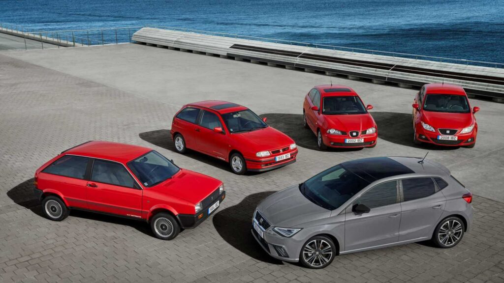 https://www.autofacil.es/wp-content/uploads/2024/01/SEAT-celebrates-40-years-of-its-most-iconic-model-with-the-Ibiza-Anniversary-Limited-Edition_01_HQ-e1704972165332.jpg
