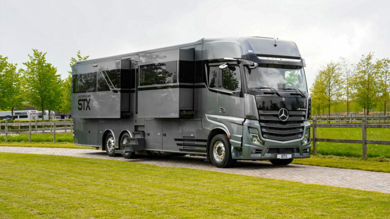 STX Mercedes autocaravana camión de lujo 1600x900