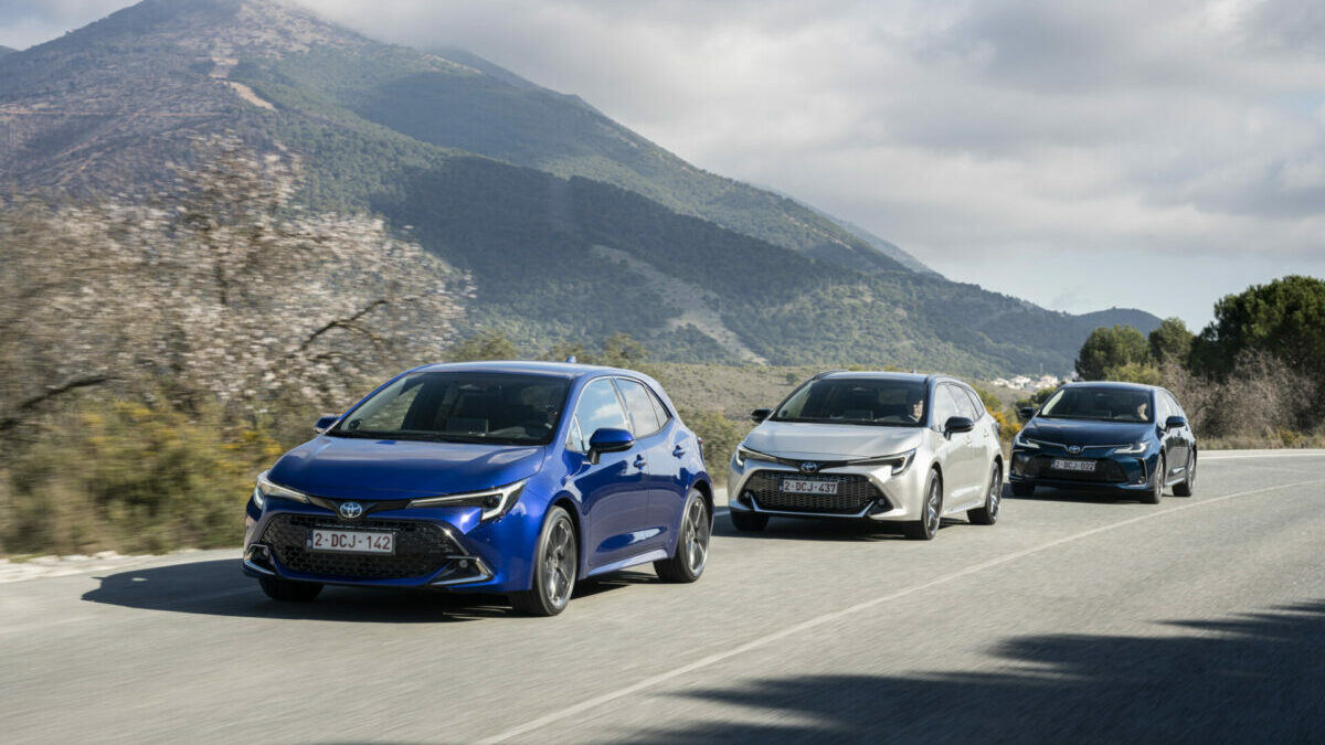 Toyota Corolla 2024 marca en grupo