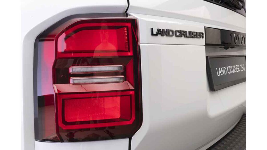 Toyota Land Cruiser 2024 Autofacil (8)