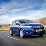El Dacia Sandero arrasa en abril y lidera un mercado automovilístico al alza