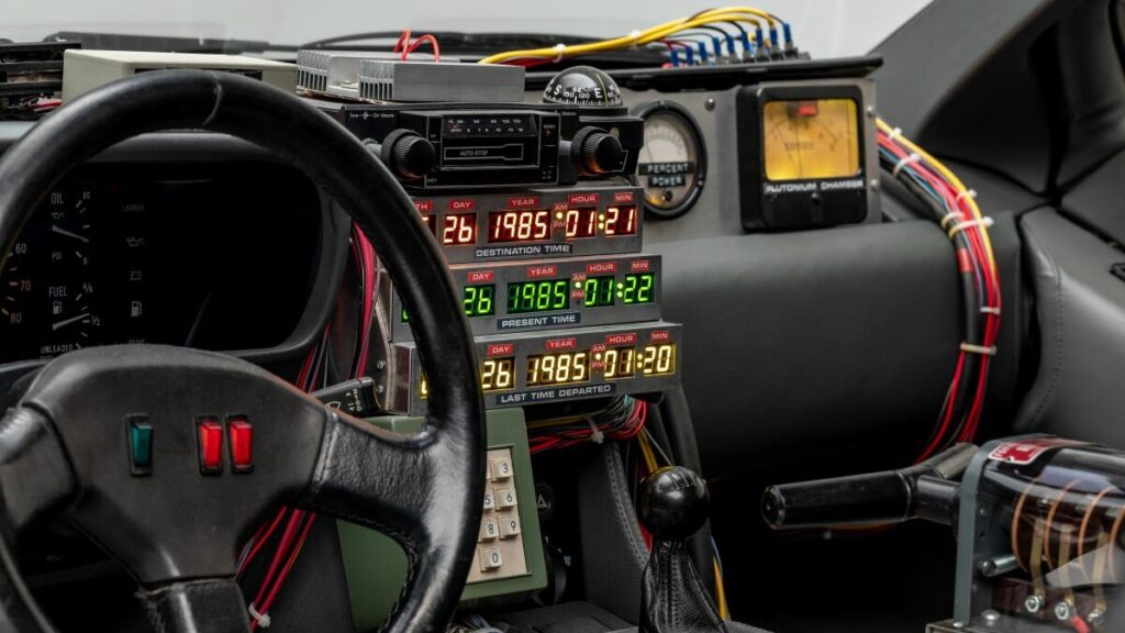 Delorean Regreso al Futuro