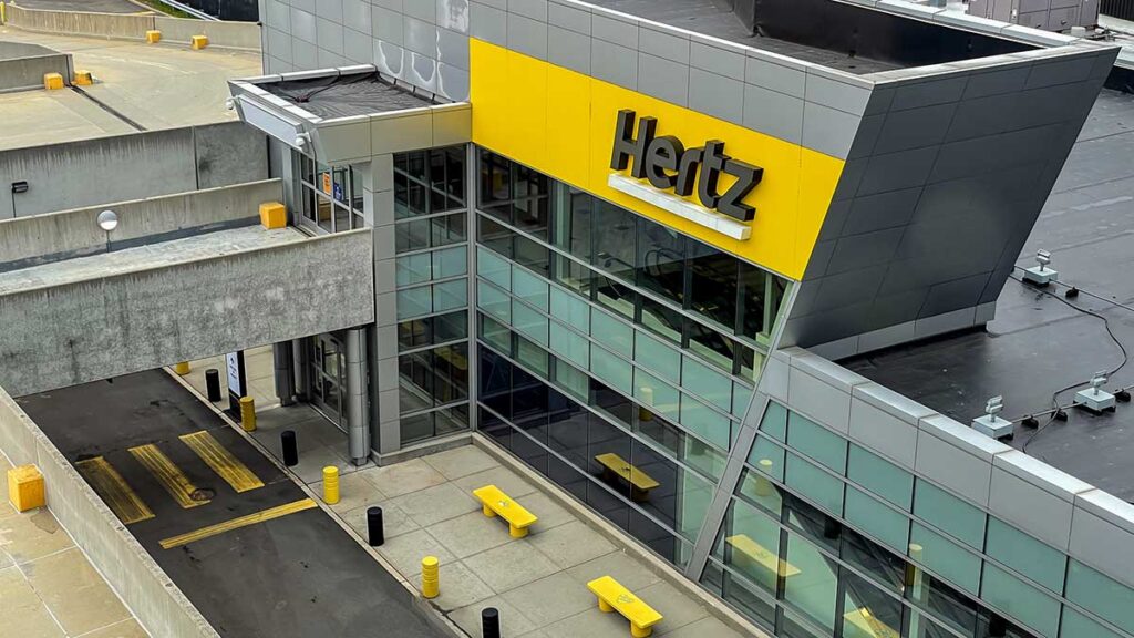 hertz venta 20000 electricos 2024
