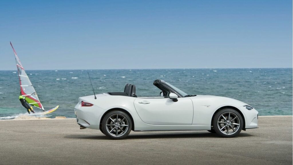 Mazda MX-5 blanco
