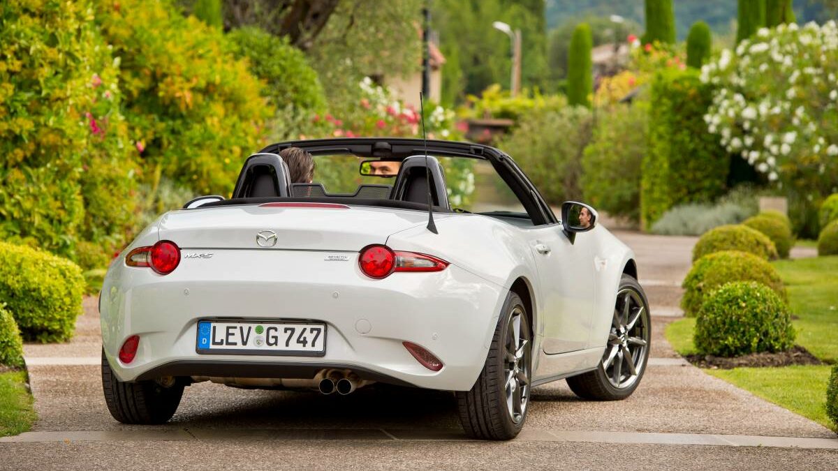 Mazda MX-5 blanco