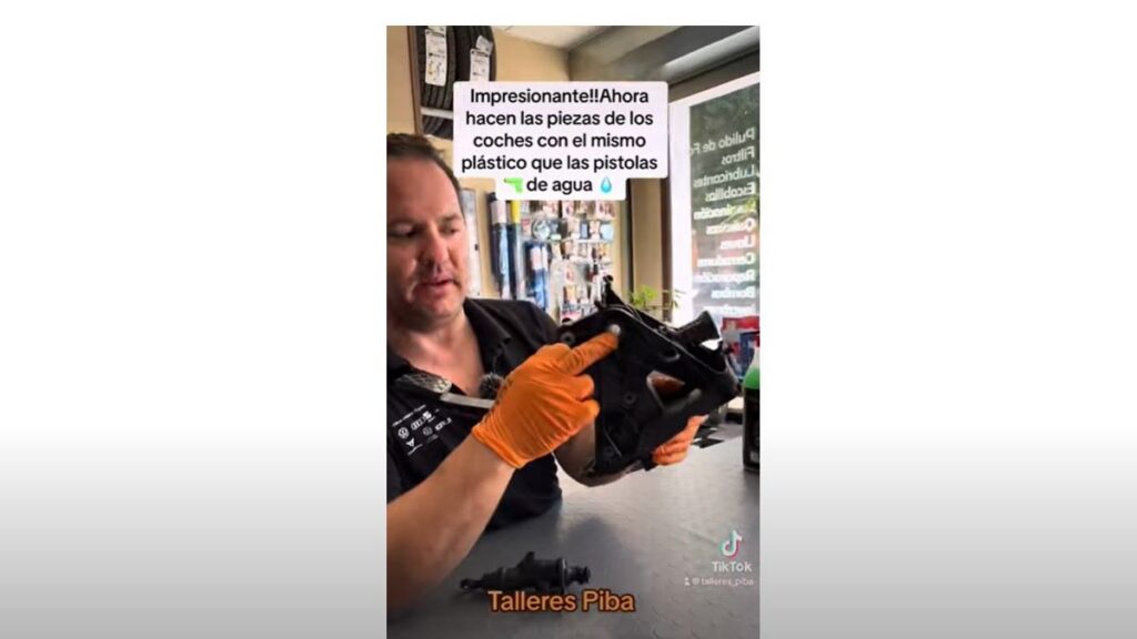 piezas del coche de plástico