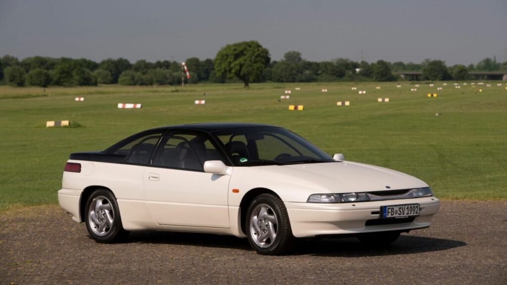 Subaru SVX blanco