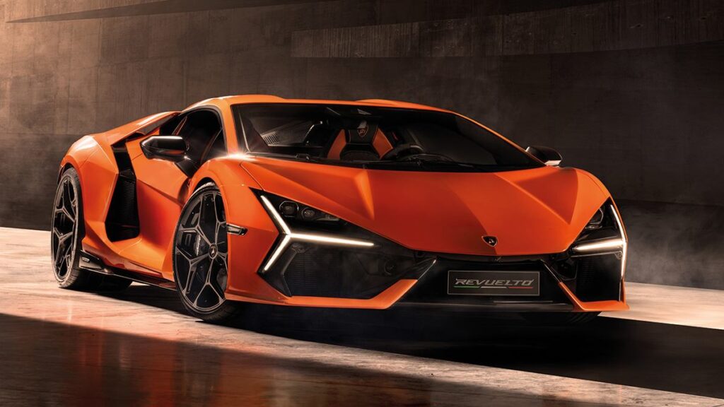 Lamborghini Revuelto