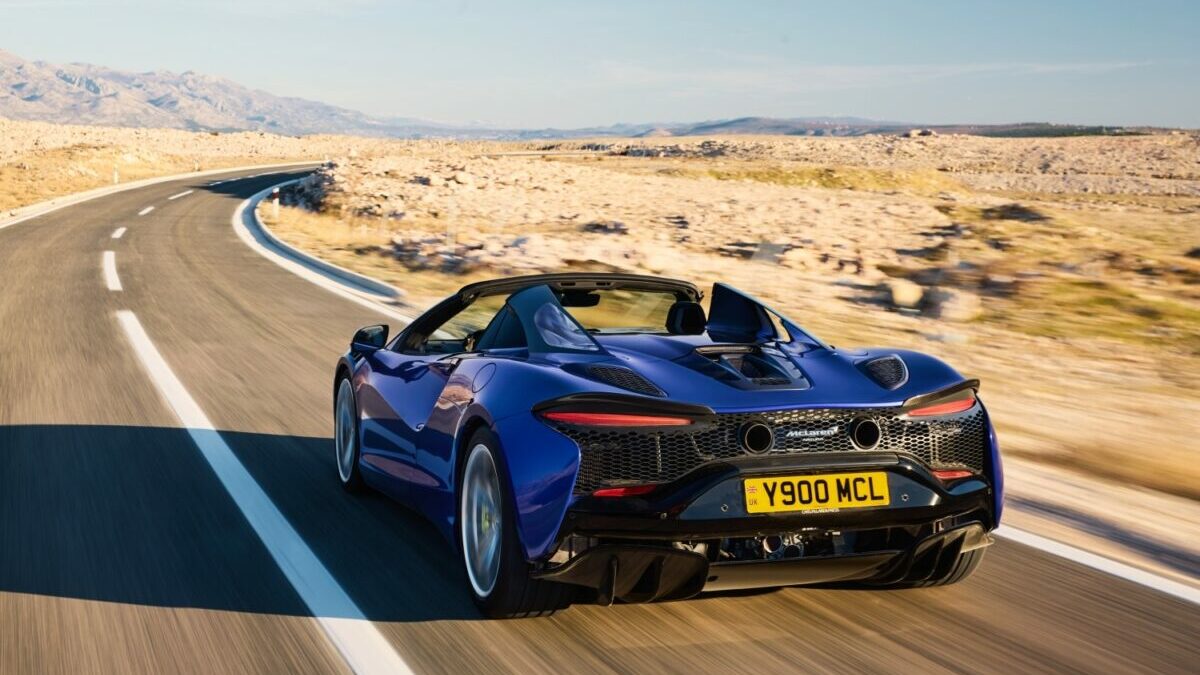 McLaren Artura Spider (6)