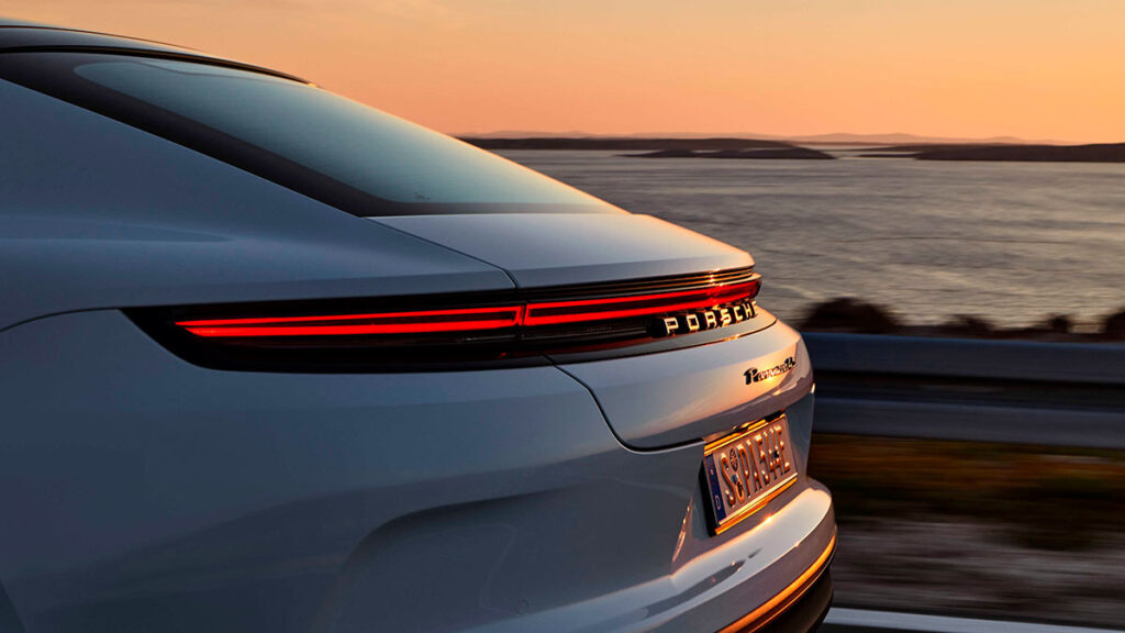 Porsche Panamera Híbrido 2024