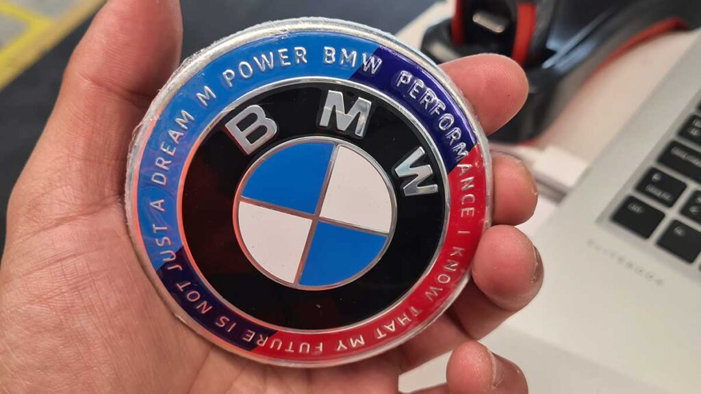BMW Amazon demanda falsificadores