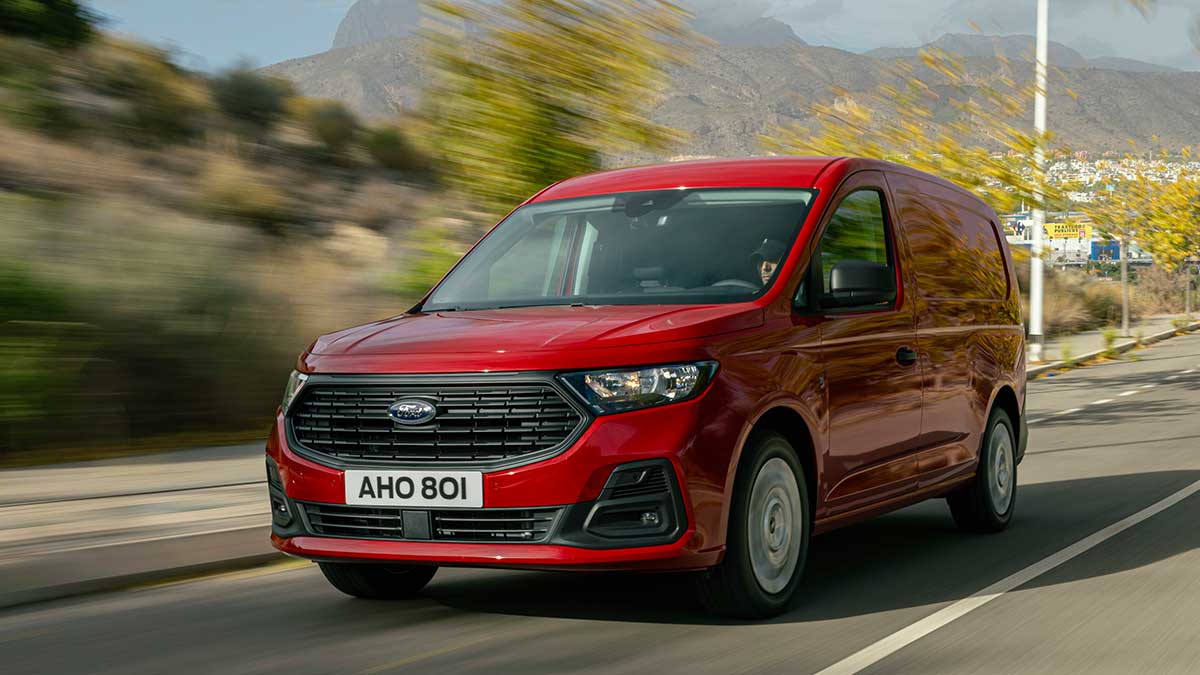 La nueva Ford Transit Connect llega en versión PHEV y promete más 100 km de autonomía