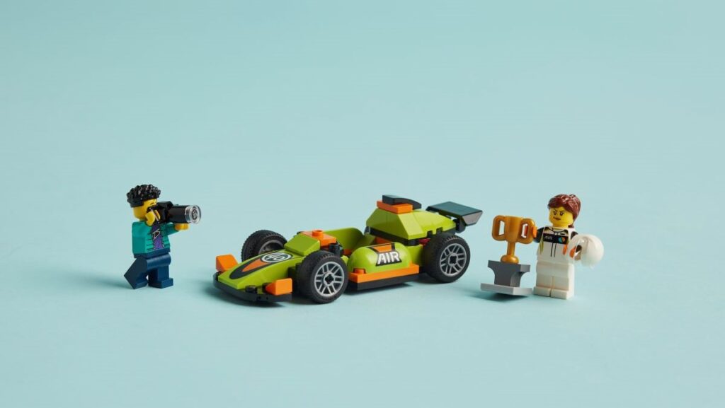 7 nuevos coches de carreras de Lego: McLaren, Mercedes-AMG, BMW... 7 Lego City verde