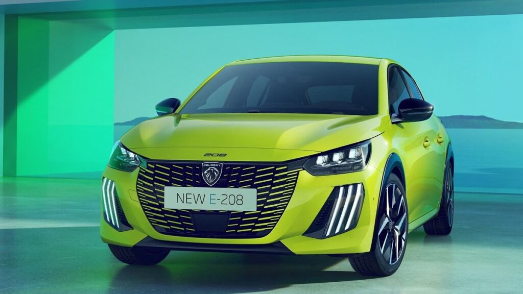 Peugeot E-208