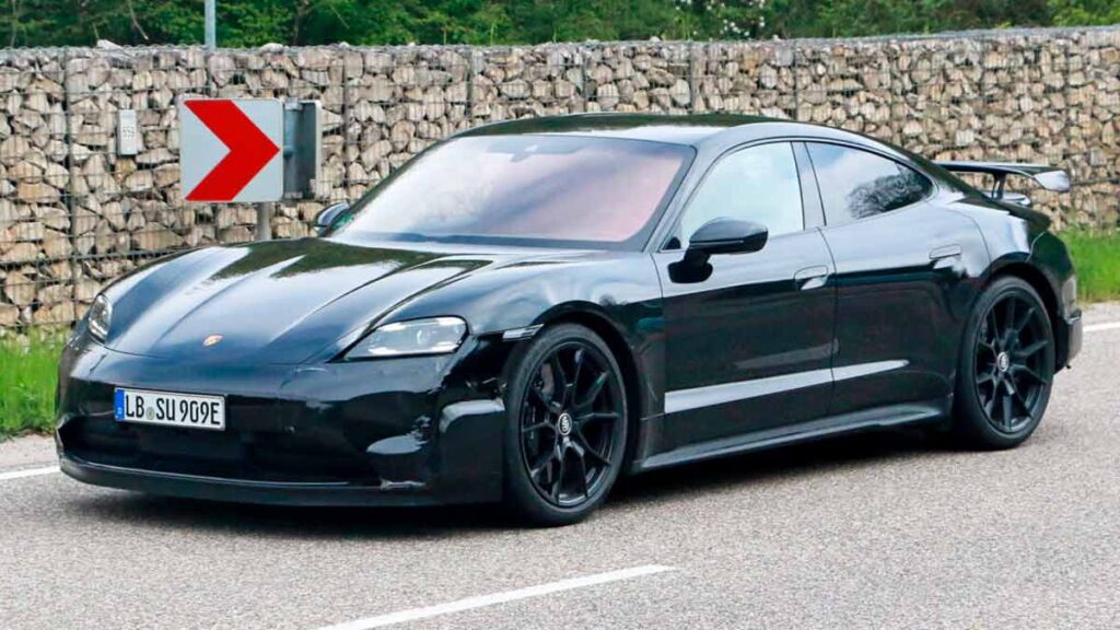 Porsche-Taycan-Turbo-GT