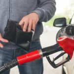 Precio de la gasolina por el mundo: Hong Kong cobra 127 veces más por litro que Libia