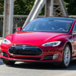 Este Tesla Model S es capaz de recorrer más de 5.000 km sin recargar gracias a... ¡un motor diésel integrado!