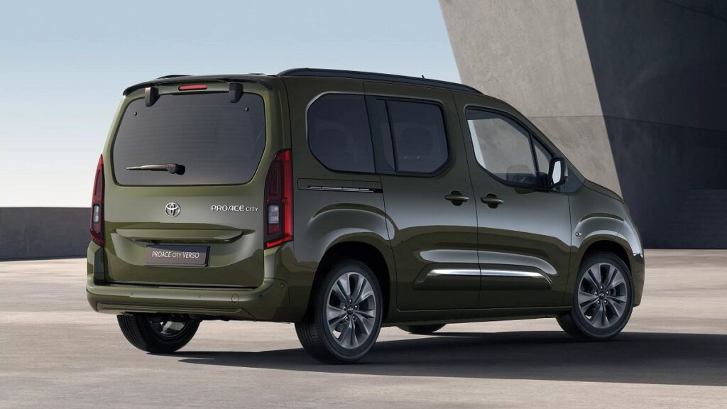 Toyota Proace City 2024