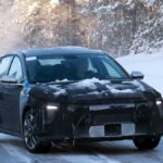 Top Secret: la berlina Kia K4 continúa sus pruebas y estas fotos espía desvelan su interior