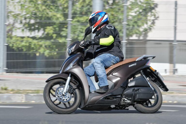 kymco-people-25_g