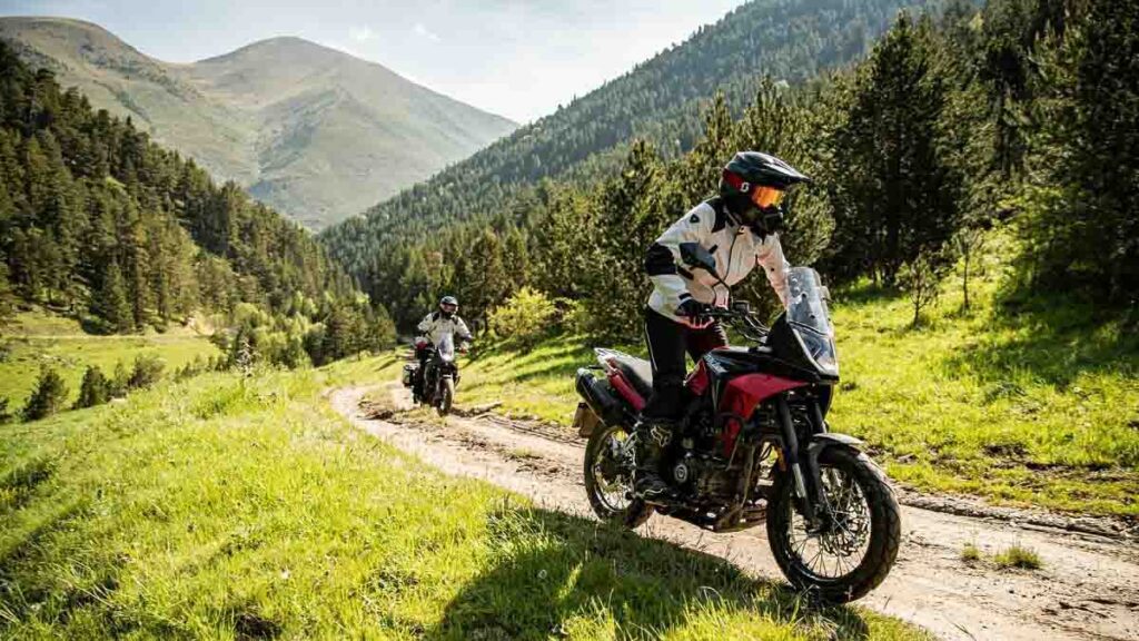 macbor_montana_xr1_125_accion_apertura