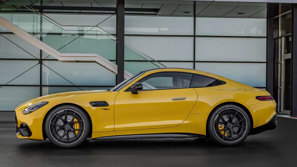 El Mercedes-AMG GT también se pasa al motor de cuatro cilindros 4 Mercedes-AMG GT 43