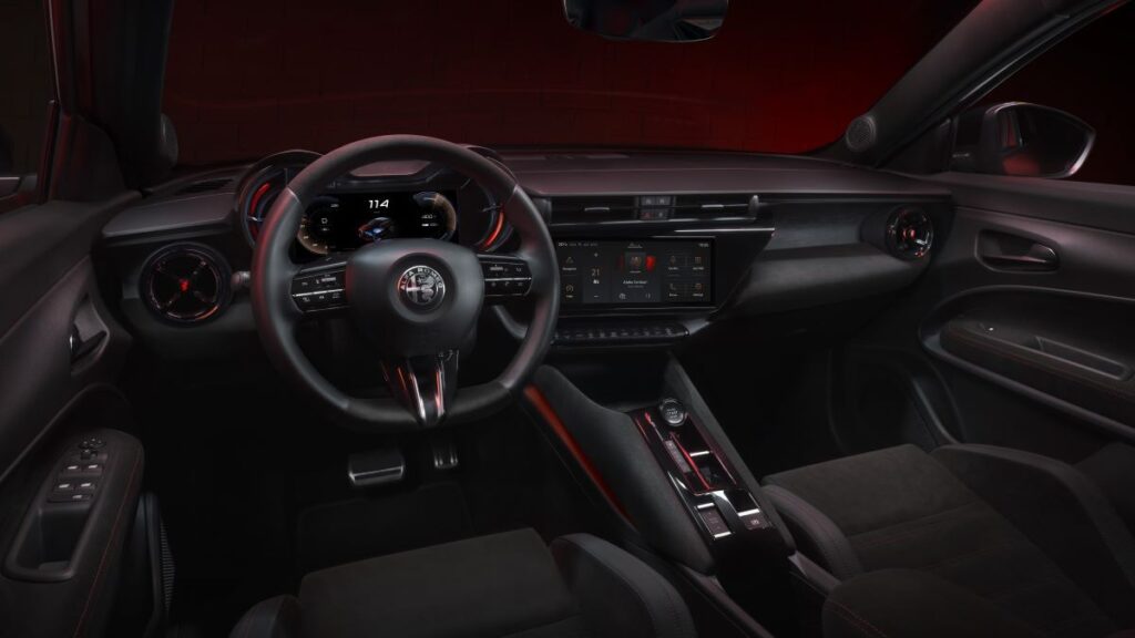 Alfa Romeo Milano 2024 interior