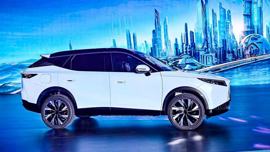 Así es el recién desvelado Omoda 7, un SUV híbrido enchufable de más de 1.200 km de autonomía cargado de tecnología