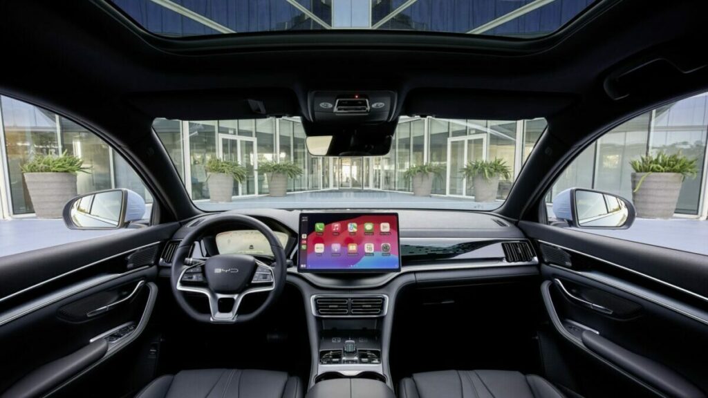 BYD SEAL U interior