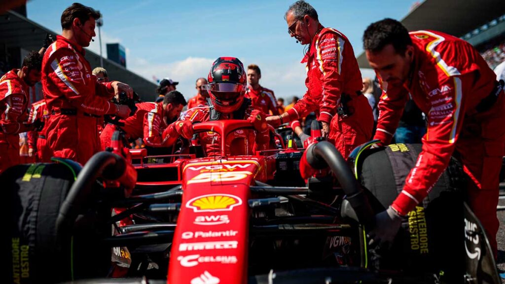 Carlos Sainz sería el sustituto de Lewis Hamilton en Mercedes F1, aunque el español espera una llamada