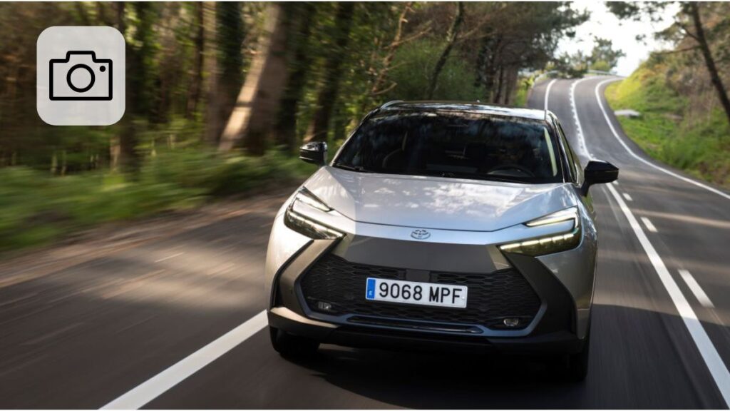 Toyota C-HR 220PH