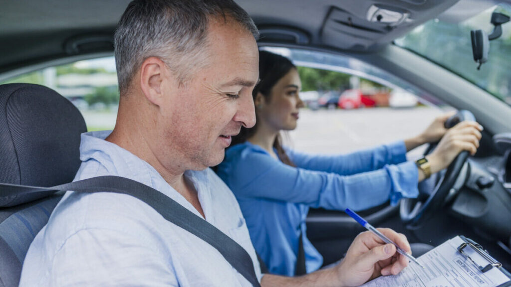 carnet de conducir autoescuela profesor