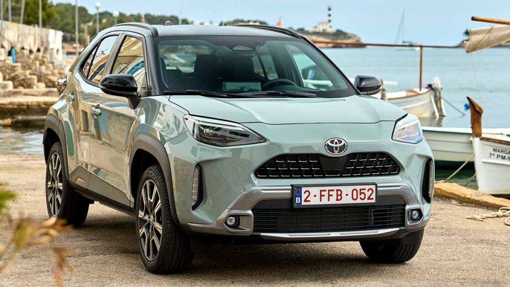 Al volante del Toyota Yaris Cross 2024, más potencia y menos ruido para el nuevo motor híbrido