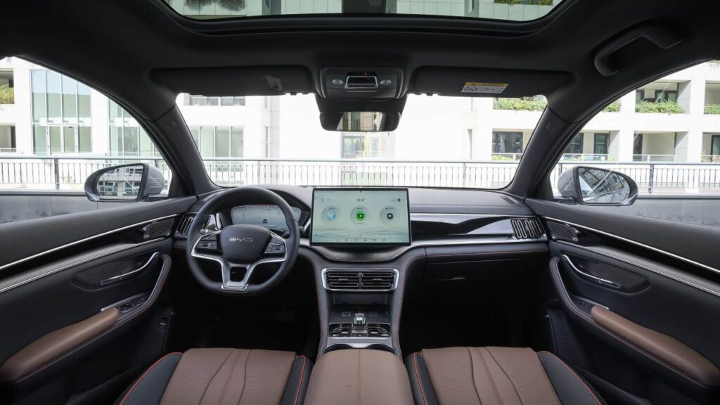 BYD Seal U DM-i interior