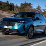 Probamos el Peugeot e-3008: el superventas SUV se pasa al eléctrico