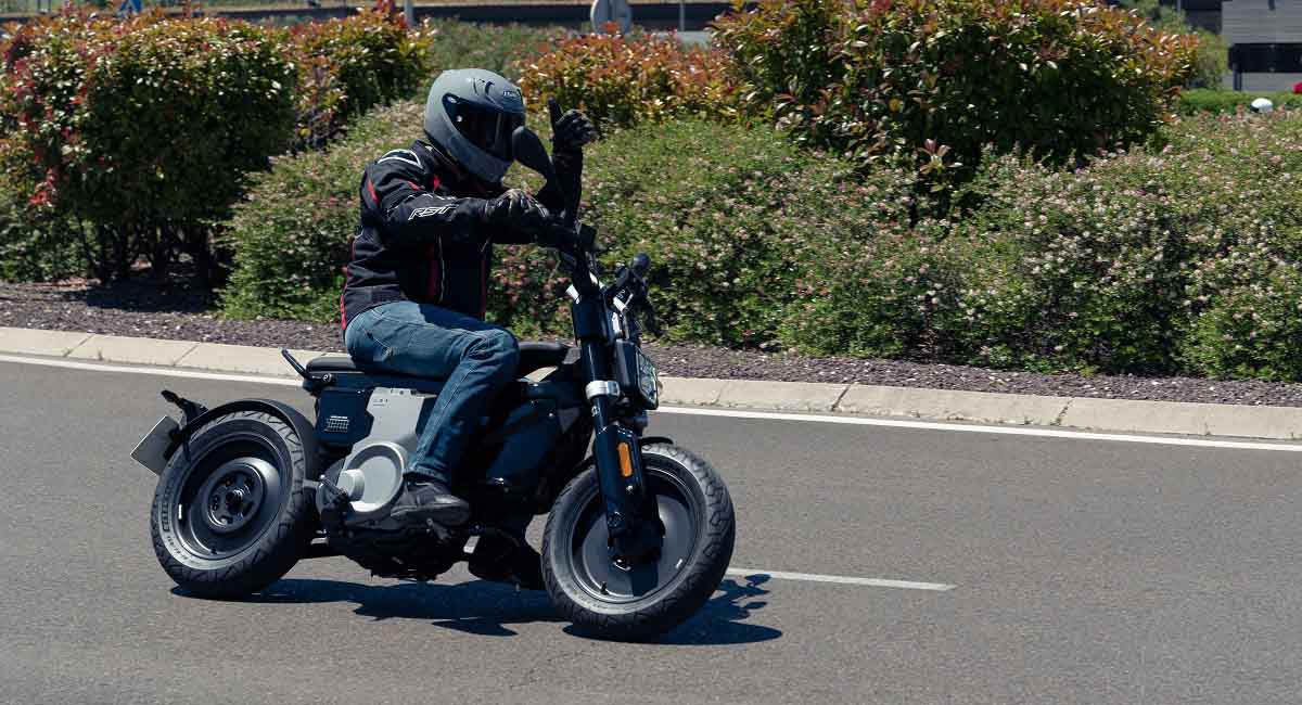 Presentacion BMW CE 02 2024 1 1