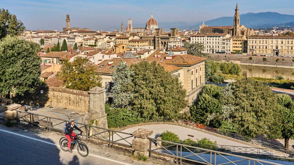 Florencia paga uso bicicleta