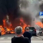Un híbrido enchufable se incendia y las llamas destrozan otros tres coches: ¿qué dice el seguro?