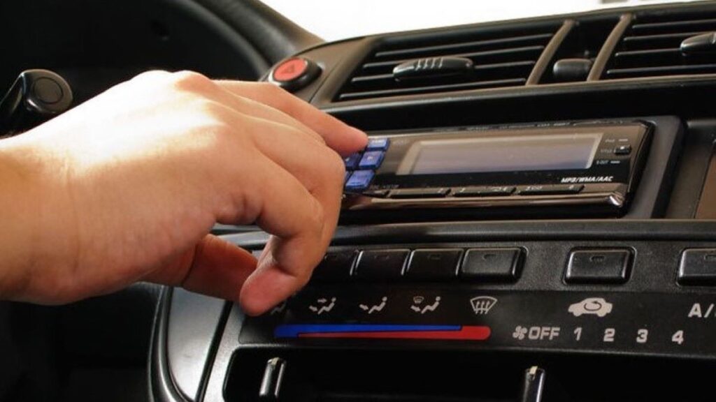 radio cassette extraíble