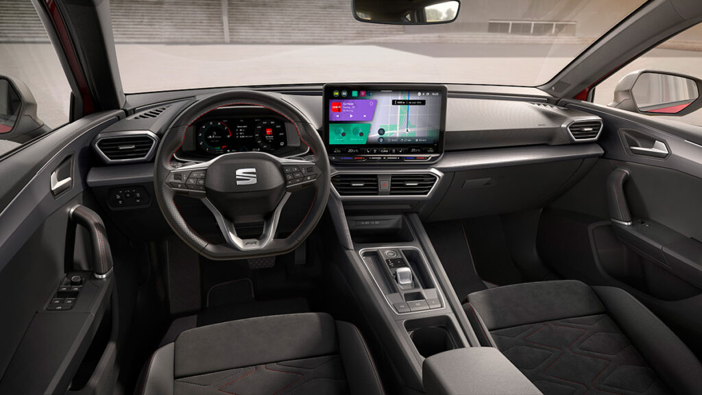 Seat León 2025: nuevas opciones mecánicas y más tecnología 4 Interior Seat Leon 2025