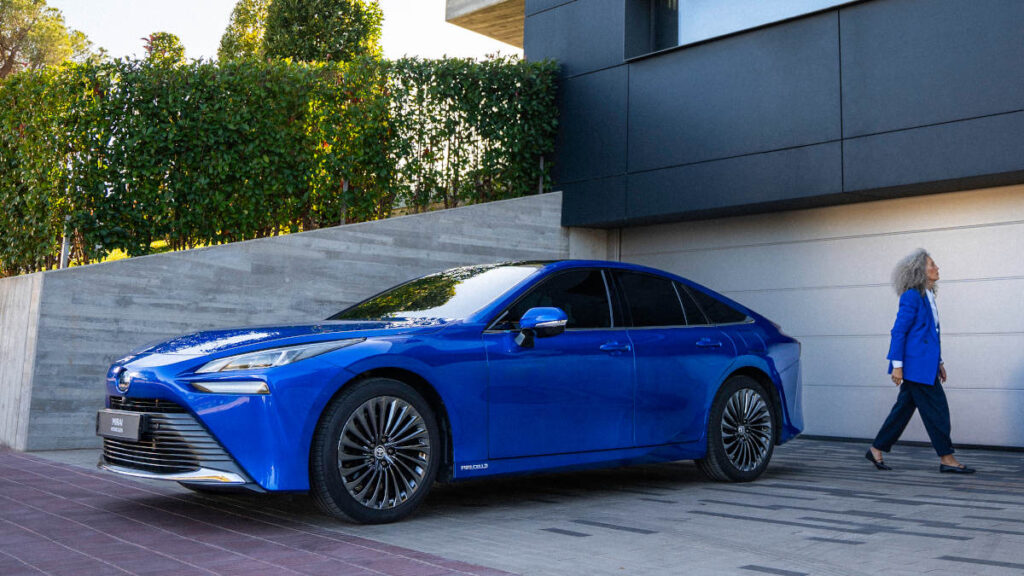Toyota Mirai 2024