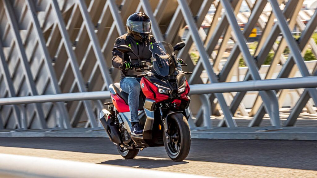 voge-sr1-adv-2024